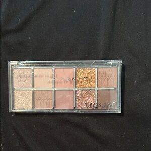 Nau Eyeshadow Palette - Glittering Gold and Rich Brown